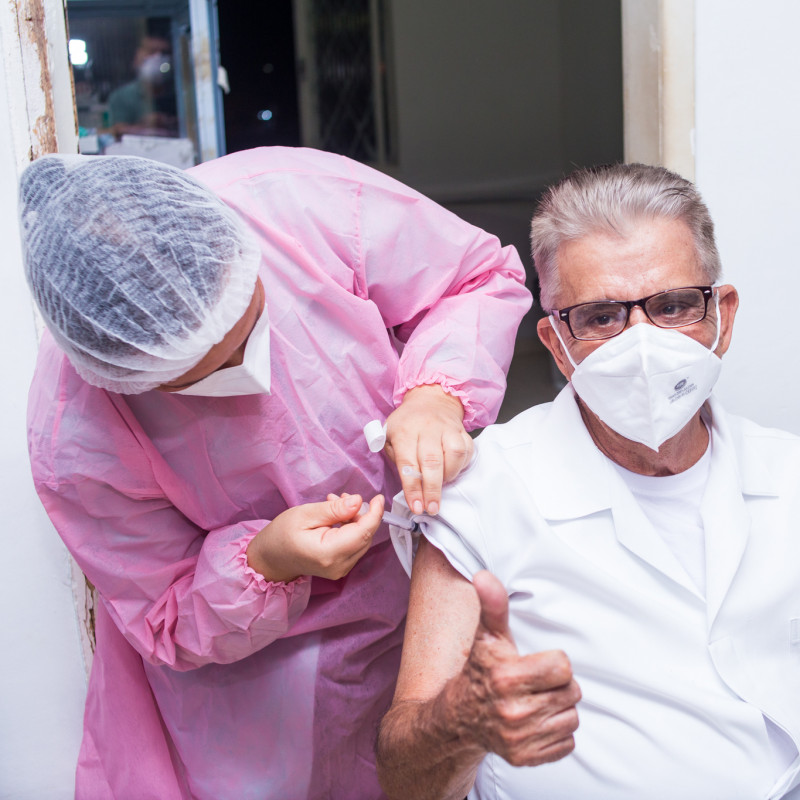 Prefeitura inicia campanha de vacinação contra a Covid-19