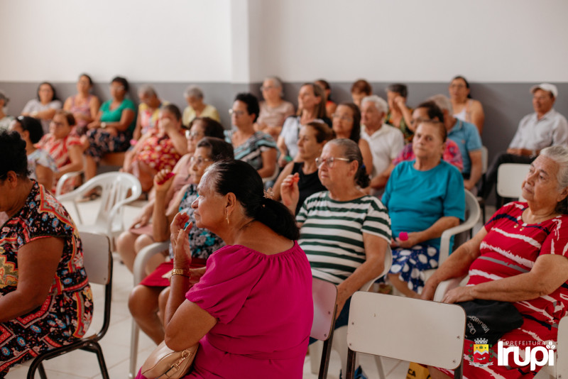 Comemoração do Dia Internacional da Mulher no SCFV