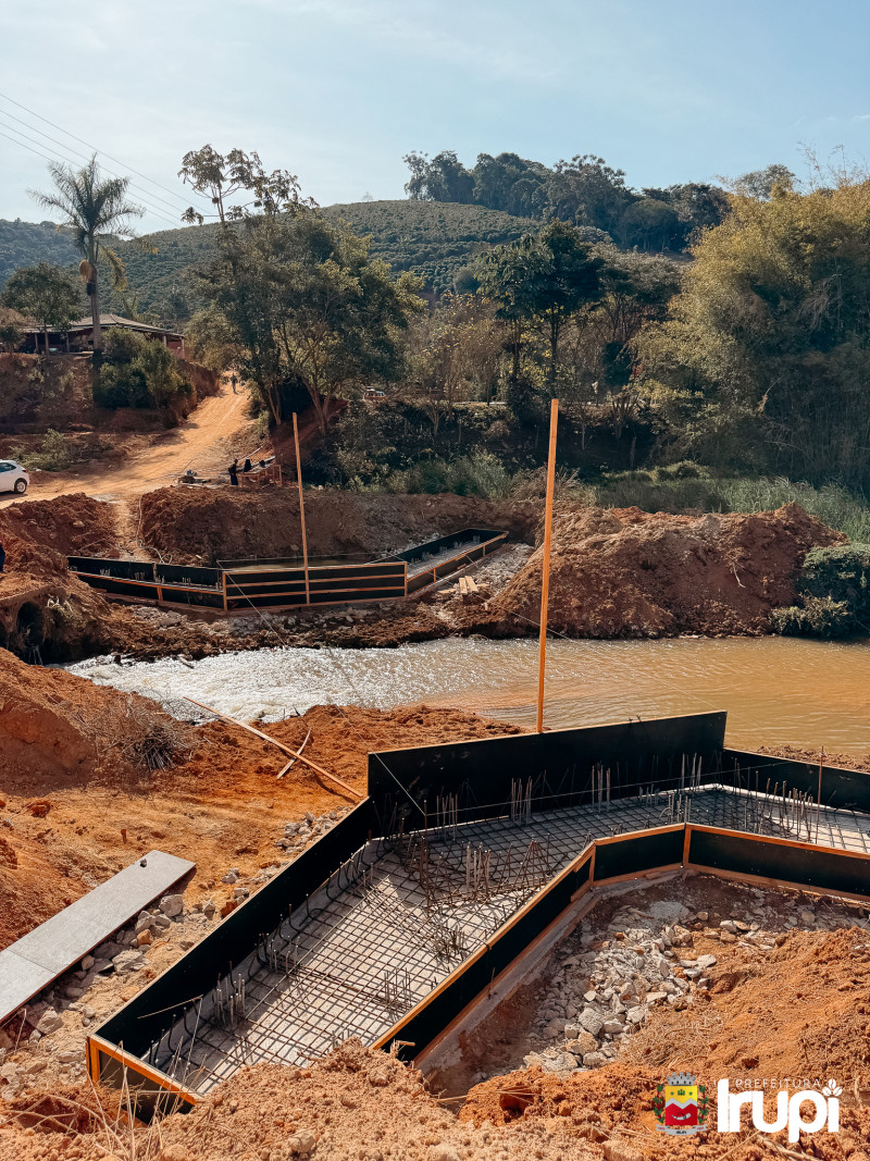 Acompanhamento da construção da Ponte no Córrego Barra do Recreio 