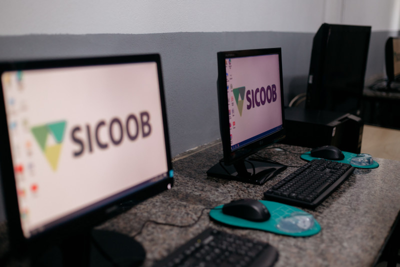 Novo Laboratório de Informática SCFV