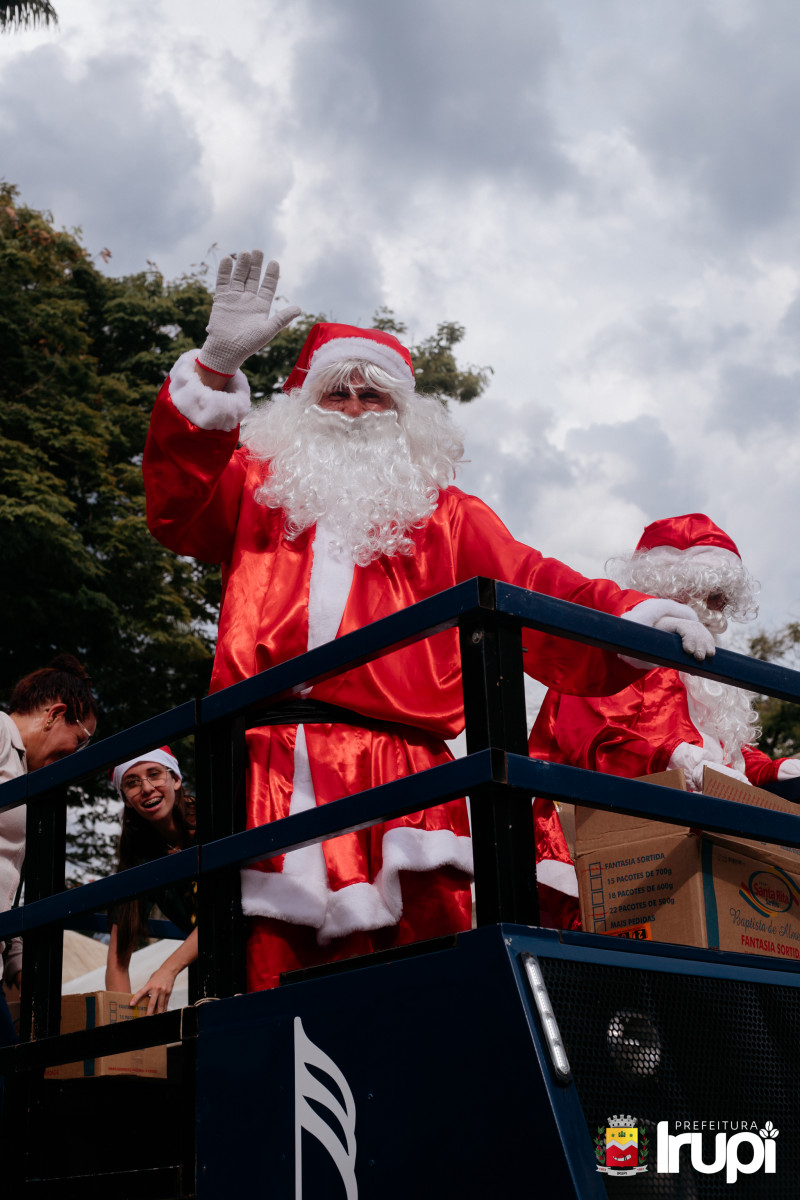 Chegada do Papai Noel - Praça