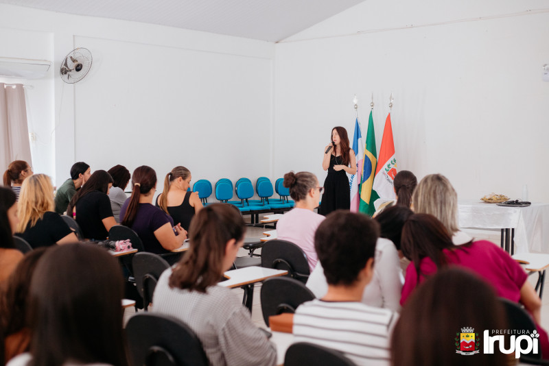 Capacitação para merendeiras e serventes municipais
