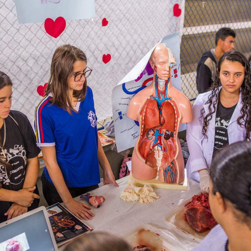 Feira de Ciências da EEEFM Bernardo Horta