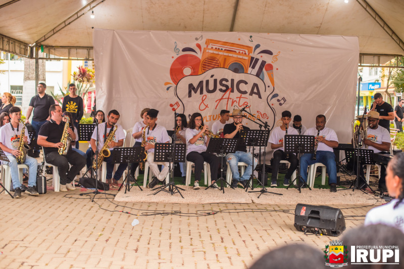 1º Música e Arte - Cultura na Praça