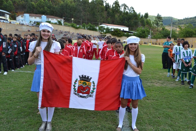 Irupi vence time do Flamengo na abertura da 12ª Copa da Juventude de Futebol Infantil