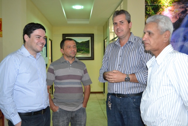 Deputado Glauber Coelho visita Prefeitura de Irupi