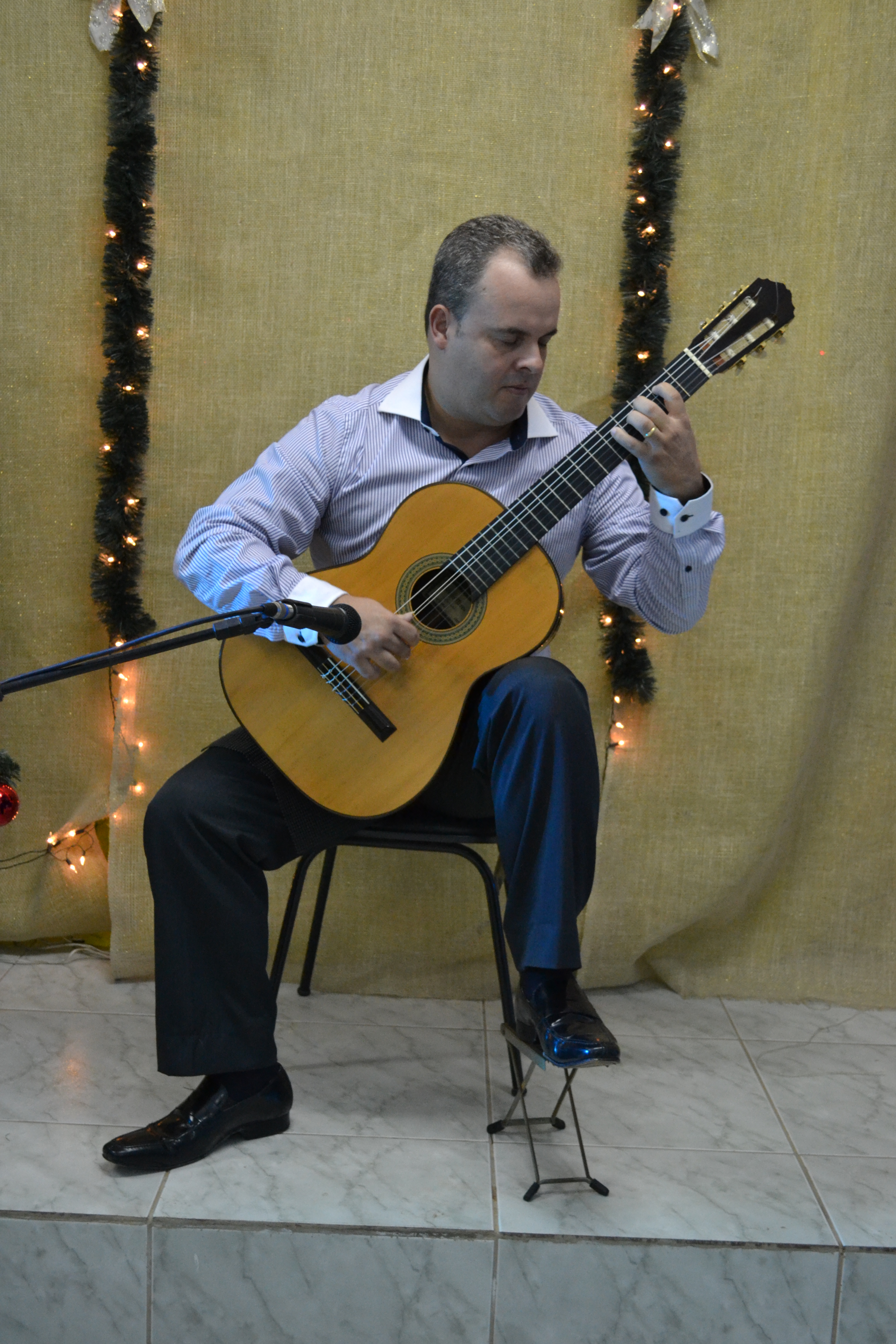 Consagrado violonista, Moacyr Teixeira,  se apresenta em Irupi