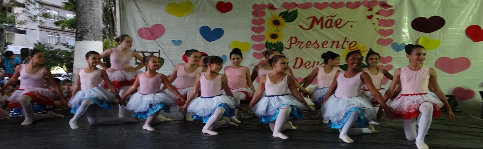Grupo de Balé de Irupi homenageia Mães