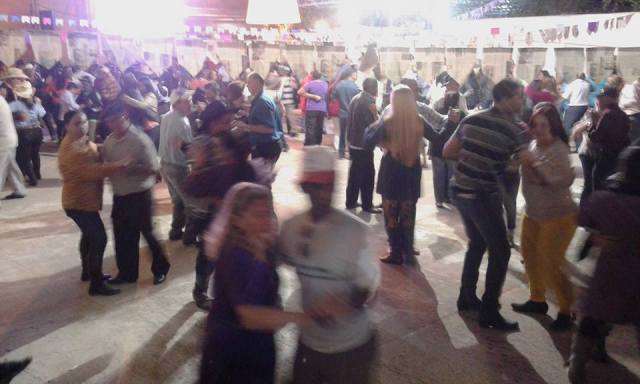 Idosos de Irupi participam do Arraiá do Vovô no Lar dos Velhinhos do Caparaó