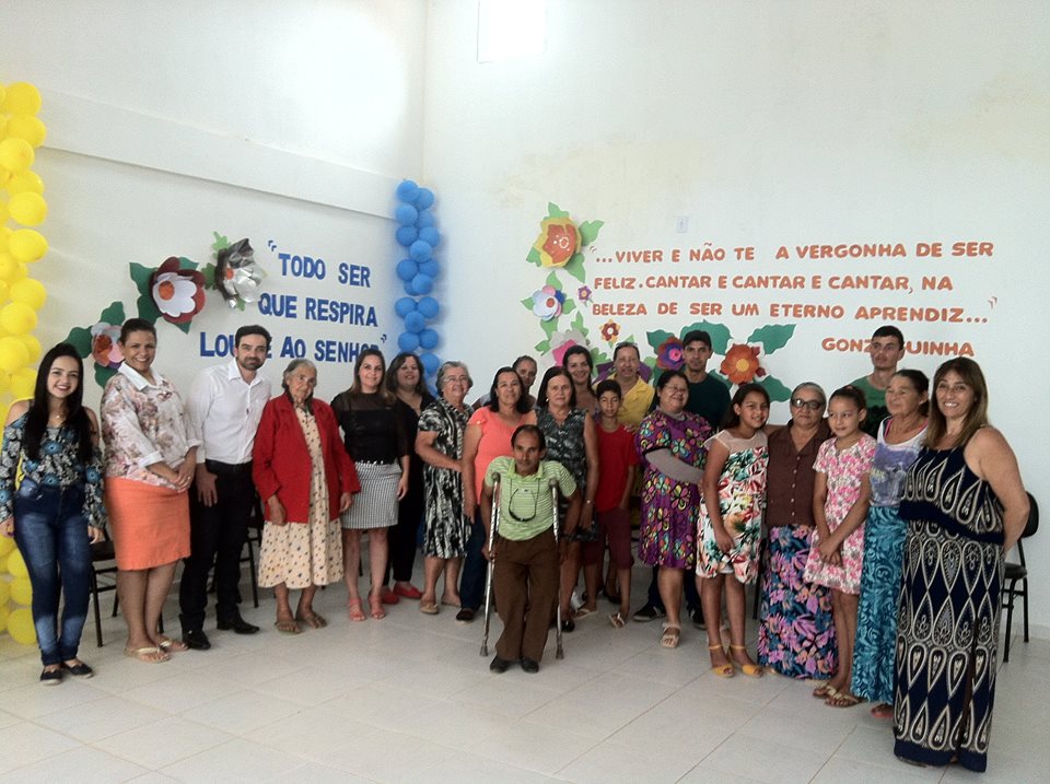 Prefeito em exercício visita grupo da Melhor Idade