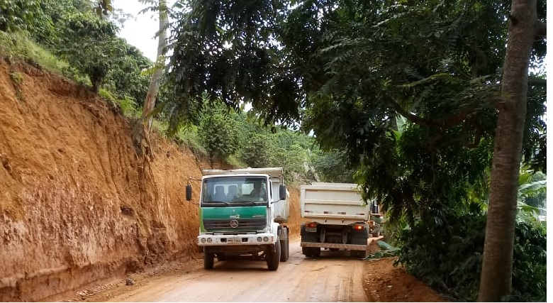 Continuamos a recuperar as estradas.