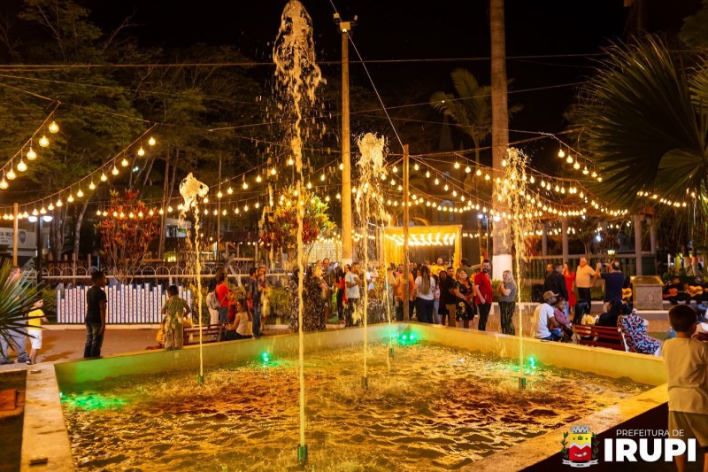 Primavera em cores e flores: Praça de Irupi recebe a estação mais florida do ano