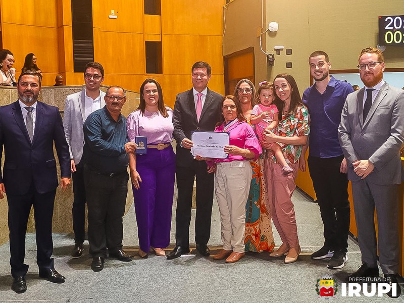 Professora Irupiense Marilene Machado recebe medalha