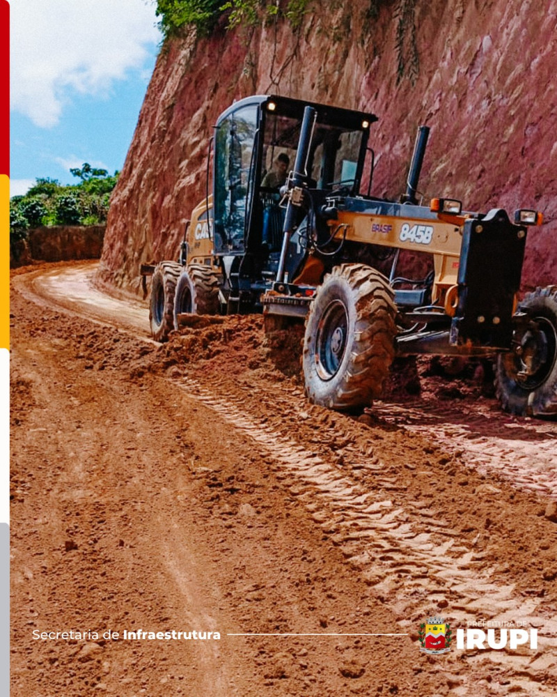 Prefeitura segue firma nas manutenções das estradas rurais do município.