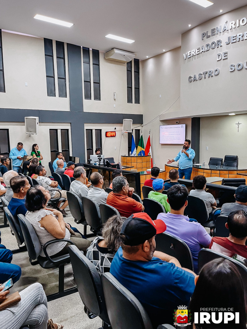 Empresa A. Madeira e DER - ES realiza reunião pública na Câmara de Irupi, para anunciar o início das obras da Rodovia ES-379